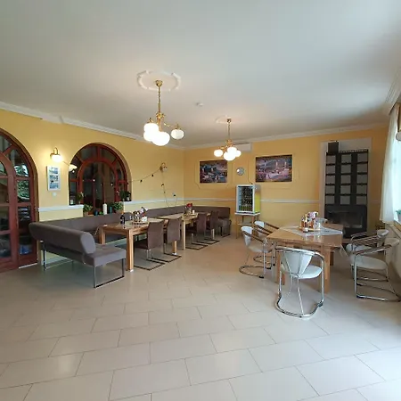 Πανσιόν Matis Balatonederics